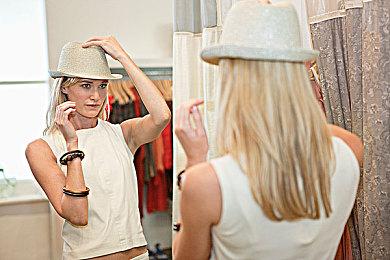 战术肉鸽类游戏《食之恶魔》登录Steam平台 2025年第四季度推出